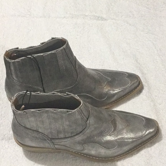 Silver Western Ankle Boots - Picture 6 of 7